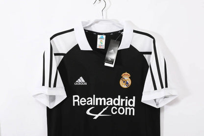 Camiseta Real Madrid Visita Retro 2001/02 Versión Fan