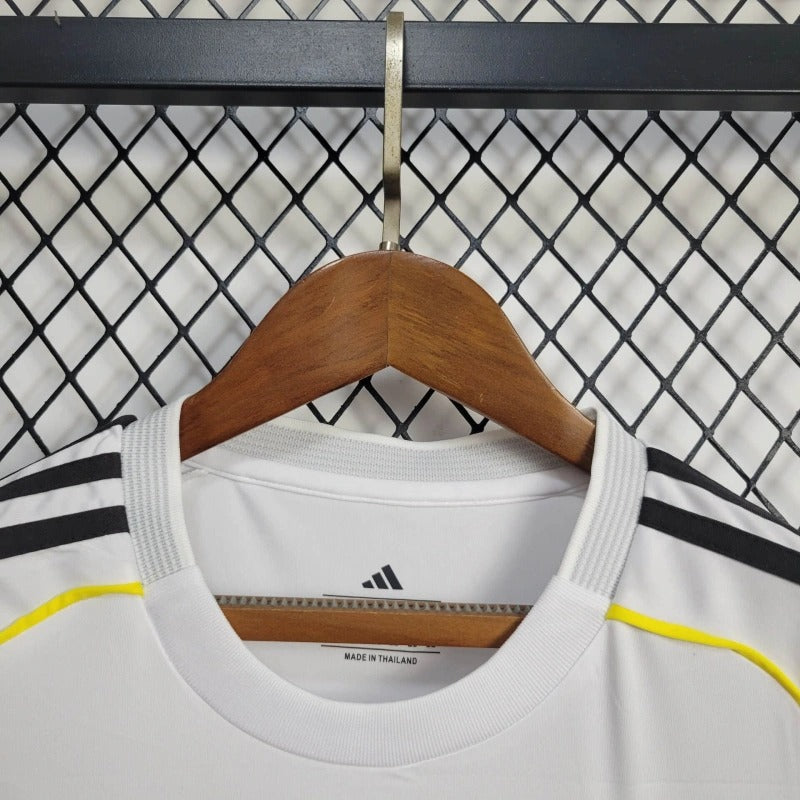 Real Madrid Local Kit Niños 2025/26