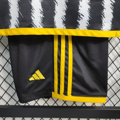 Juventus Local Kit Niños 2023/24