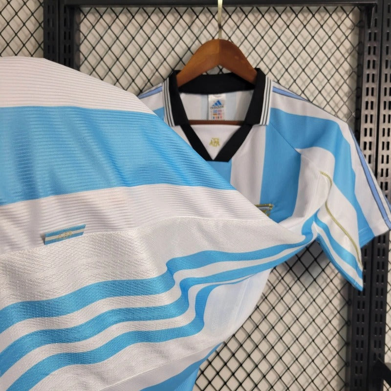 Camiseta Argentina Local Retro 1998/99 Versión Fan