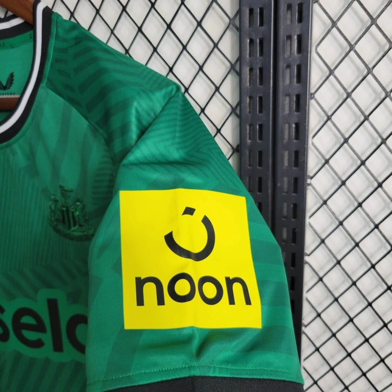 Camiseta Newcastle Visita 2023/24 Versión Fan