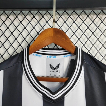 Camiseta Newcastle Local 2023/24 Versión Fan
