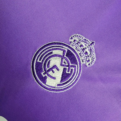 Real Madrid Visita Retro Kit Niños 2017/18