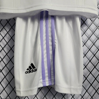 Real Madrid Local Kit Niños 2022/23
