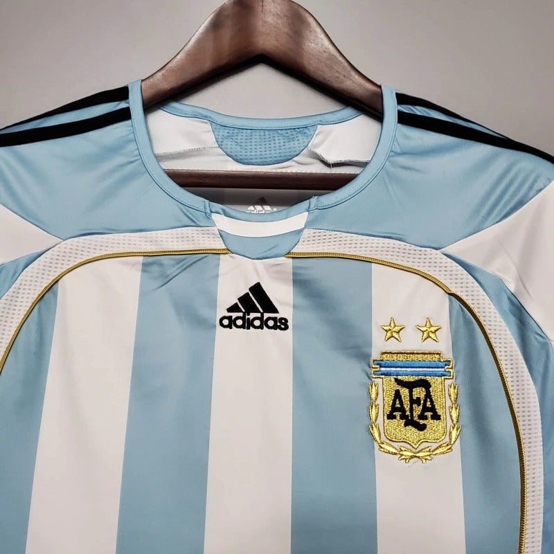 Camiseta Argentina Local Retro 2006 Versión Fan