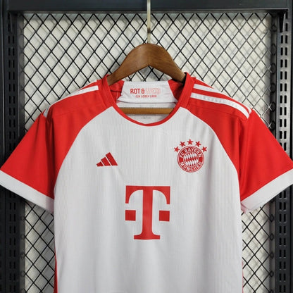 Bayern Munich Local Kit Niños 2023/24