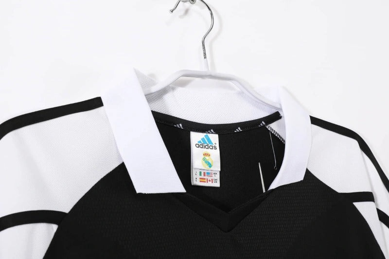 Camiseta Real Madrid Visita Retro 2001/02 Versión Fan