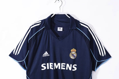 Camiseta Real Madrid Visita Retro 2005/06 Versión Fan