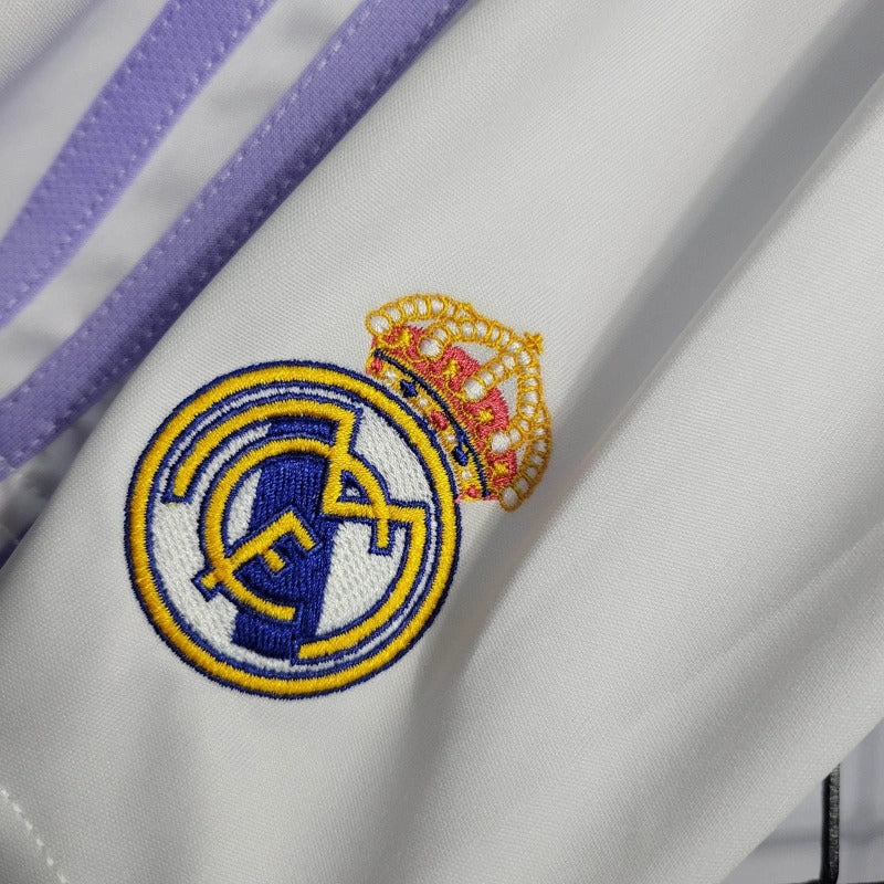 Real Madrid Local Kit Niños 2022/23