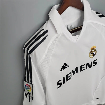 Camiseta Real Madrid Local Retro 2005/06 Versión Fan