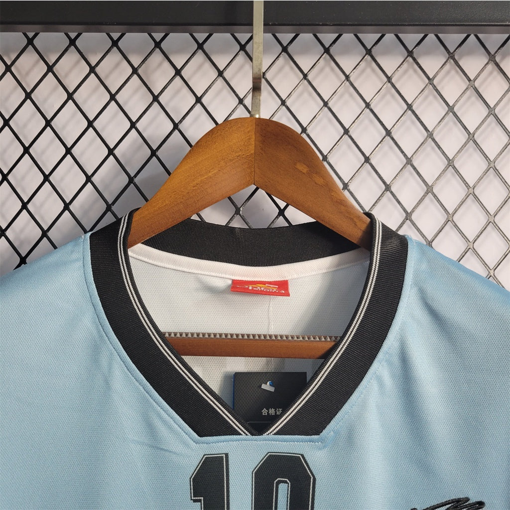 Camiseta Argentina Retro Conmemorativa Maradona 2001