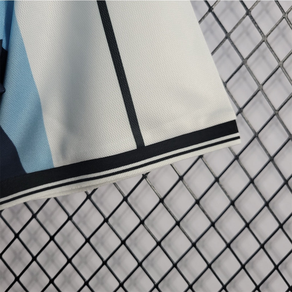 Camiseta Argentina Retro Conmemorativa Maradona 2001