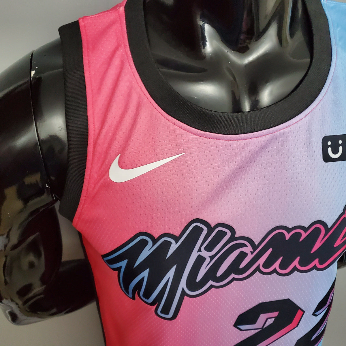 Camiseta Miami Heat "City Edition" Degradado Celeste Rosa