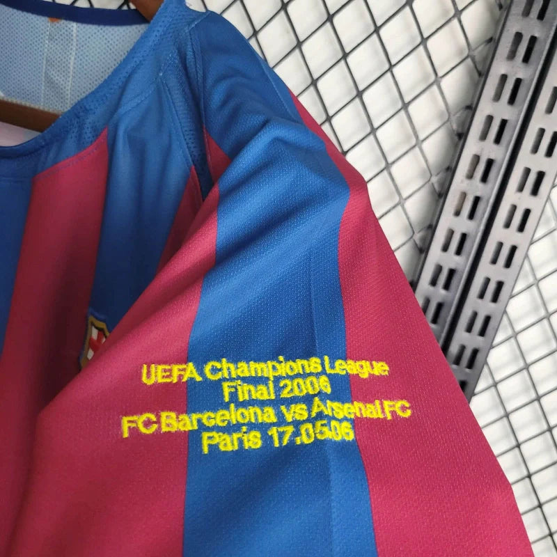 Camiseta FC Barcelona Local Manga Larga Retro 2005/06
